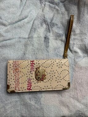 Hello Kitty Blush Pink Wristlet Wallet with Gold Hardware